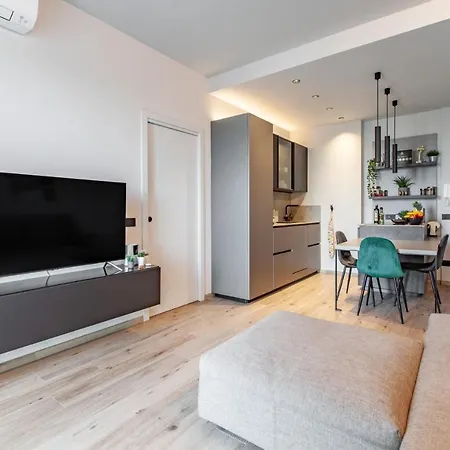 Easylife - Chic E Moderno Bilocale Con Balconcino Sul Naviglio Grande
